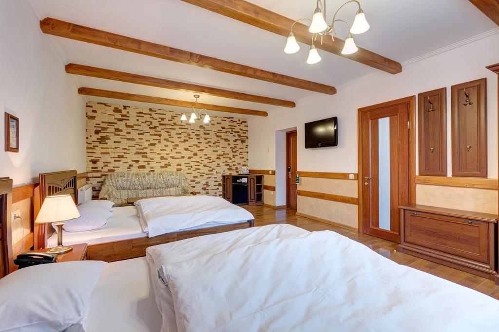 Hotel Perlyna Karpat Буковел Екстериор снимка