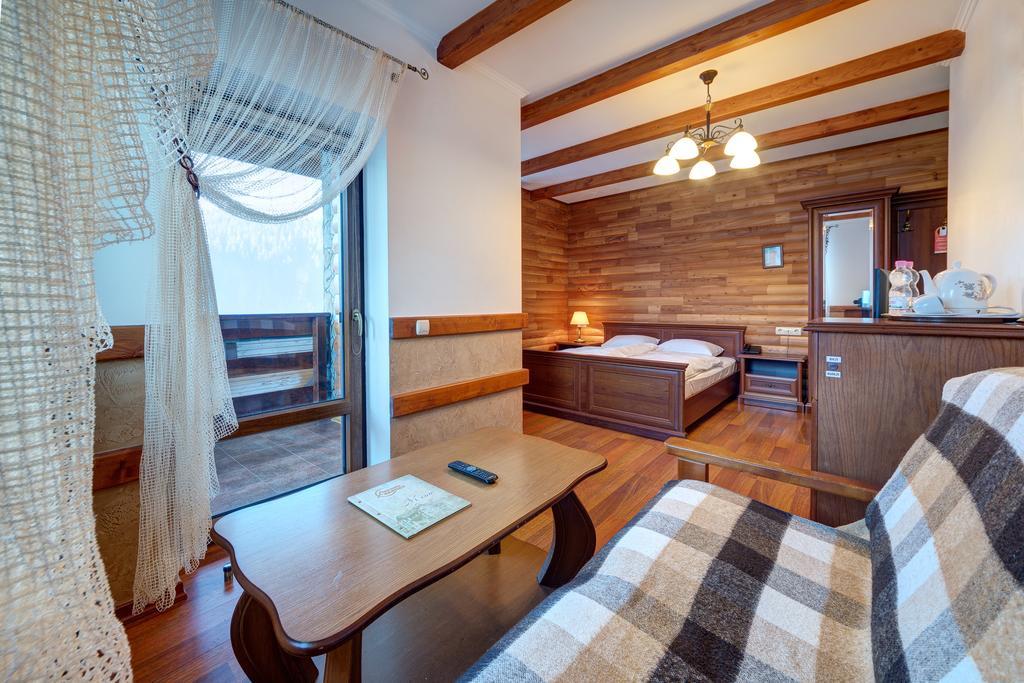 Hotel Perlyna Karpat Буковел Екстериор снимка
