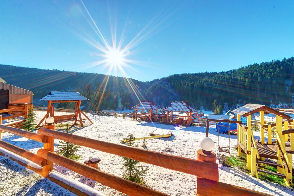 Hotel Perlyna Karpat Буковел Екстериор снимка