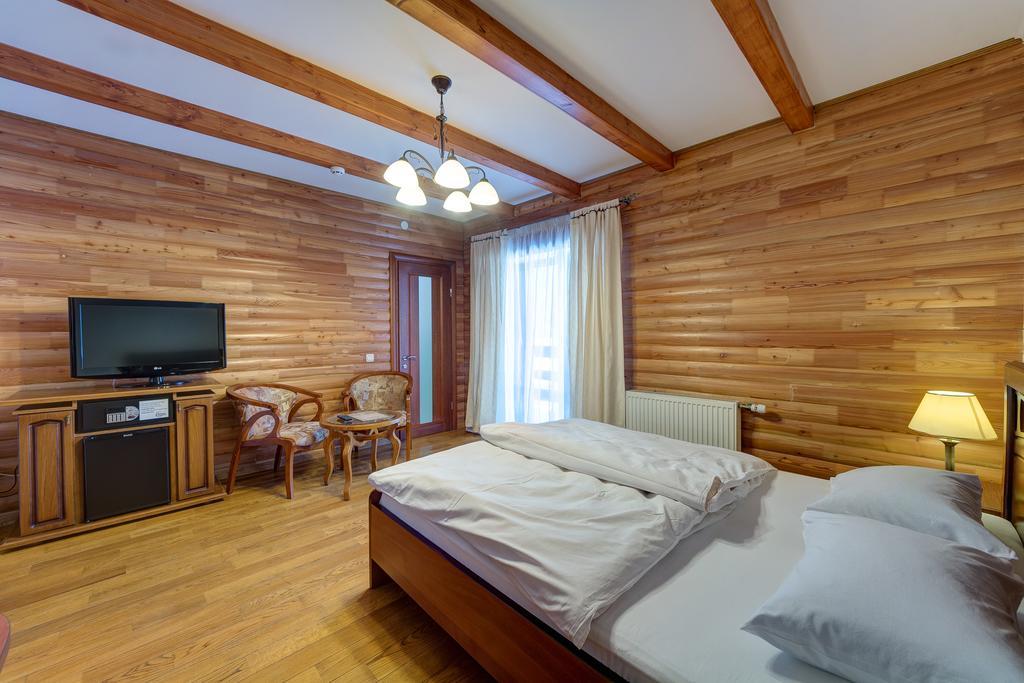 Hotel Perlyna Karpat Буковел Екстериор снимка