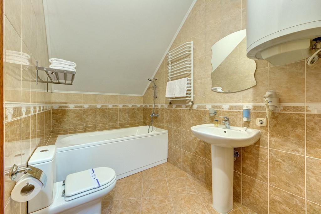 Hotel Perlyna Karpat Буковел Екстериор снимка
