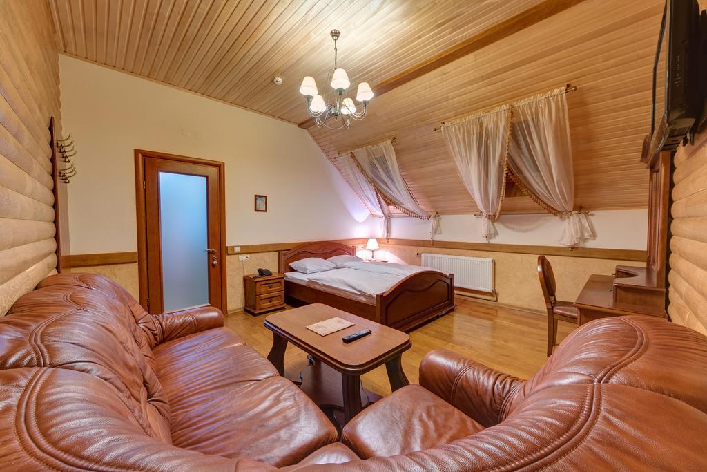 Hotel Perlyna Karpat Буковел Екстериор снимка